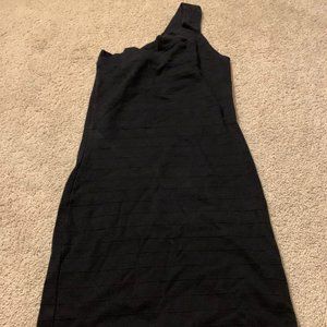 Black one shoulder strap dress.